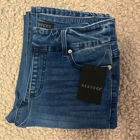 REKUCCI Women's Secret Figure Premium Lux Denim Bootcut Pull-On Jean -Size 4 - Picture 1 of 11